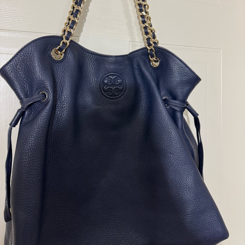 Tory Burch EUC Navy Blue Tote